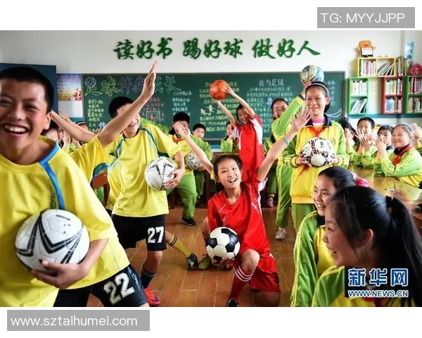 熊孩子与足球明星的奇幻冒险之旅在绿茵场上绽放梦想与友情